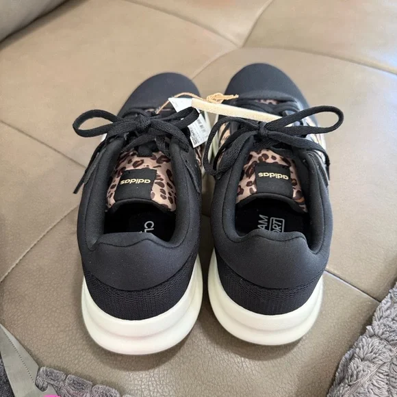 Adidas lite racer 4.0 •NWT •7.5 - Picture 4 of 7